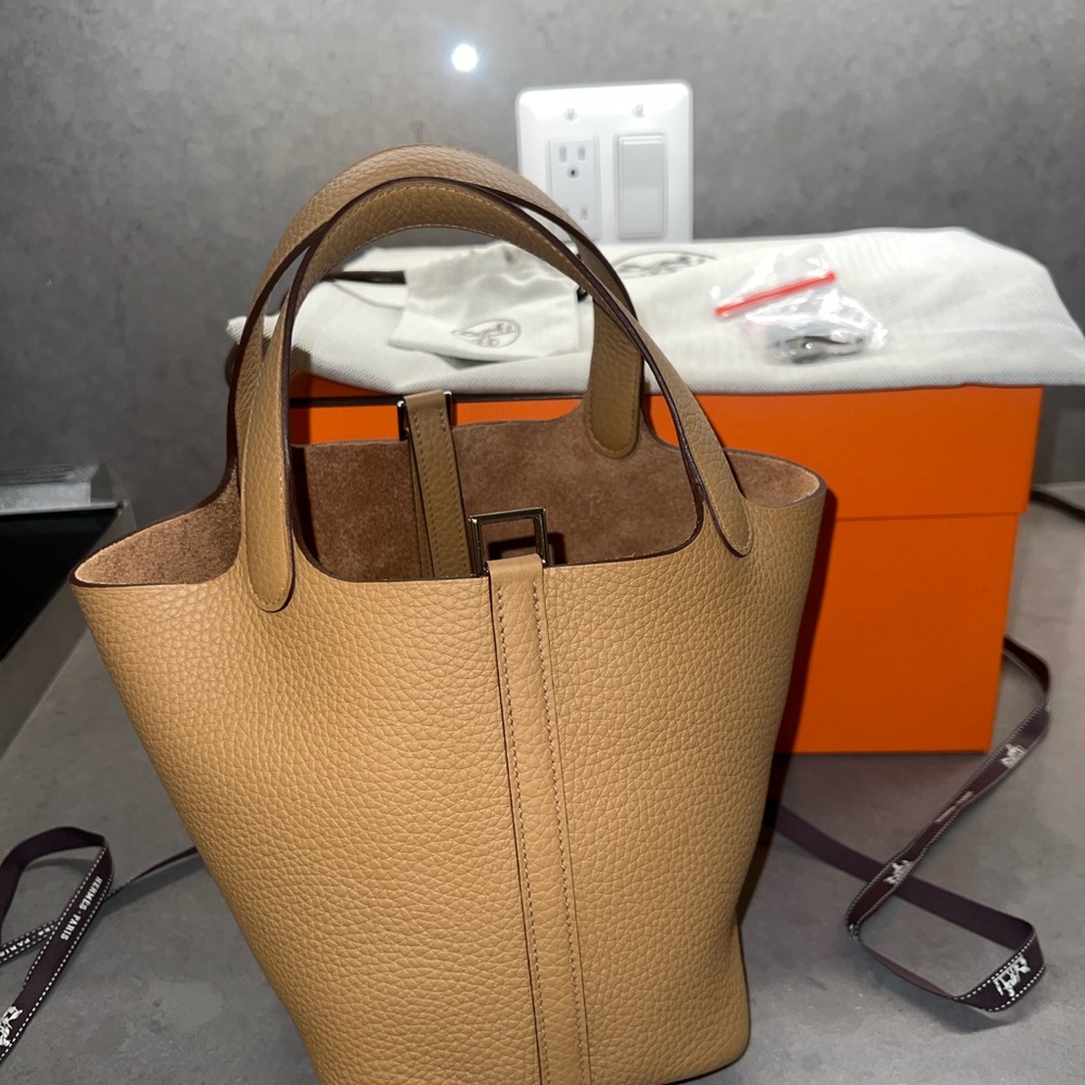 Hermes Picotin 18 Biscuit Palladium haredwarw Tan Pebbled Leather Tote - Picture 13 of 16